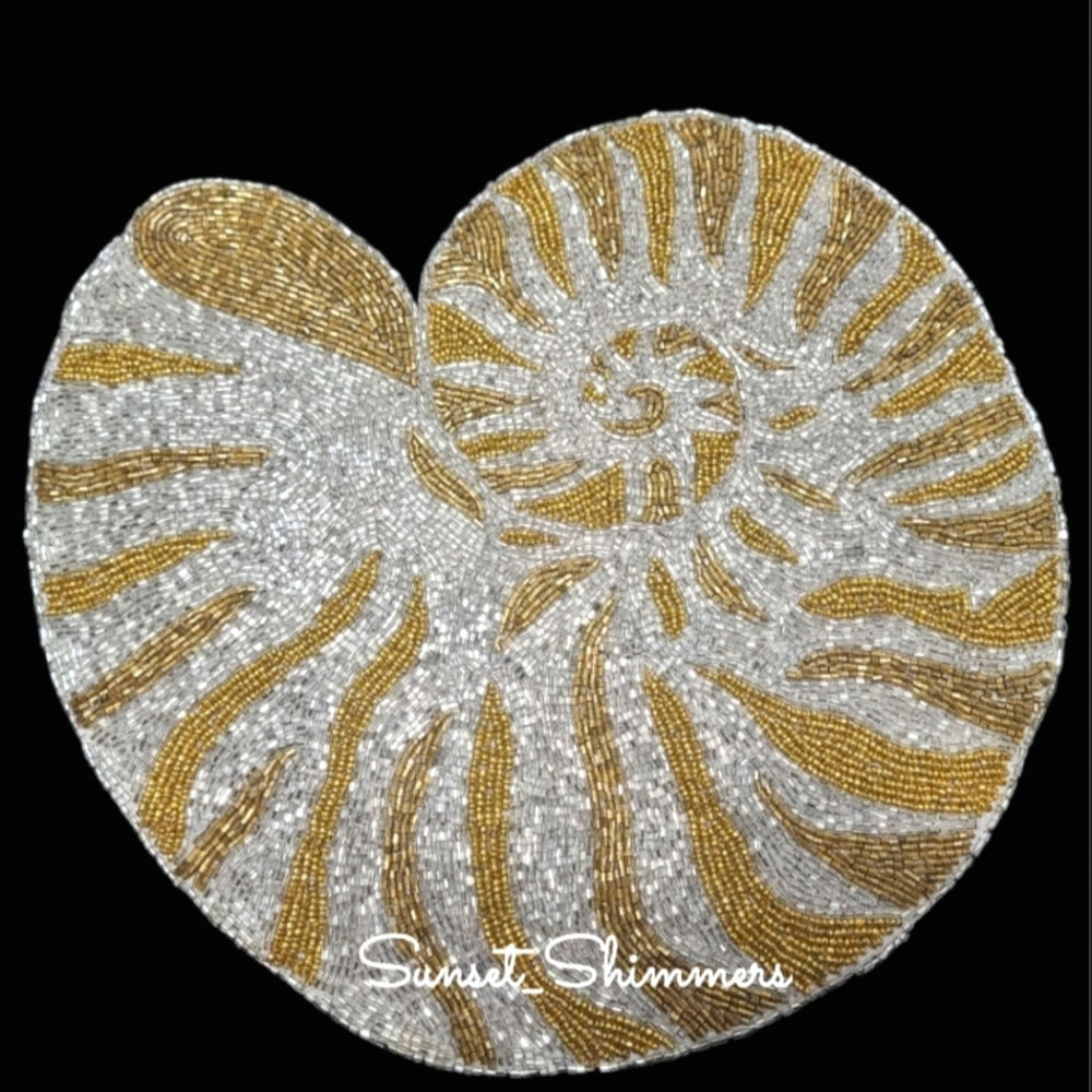 2pc Set Coastal Beaded Placemats Chargers Nautilus Shell Gold Silver Gorgeous - Picture 5 of 7